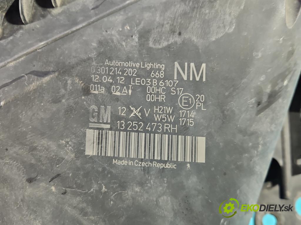 Opel Zafira B 2005-2014 1.9 cdti 150 HP manual 110 kW 1910 cm3 5- Reflektor: pravý 13252473RH (Svetlo predné pravé)