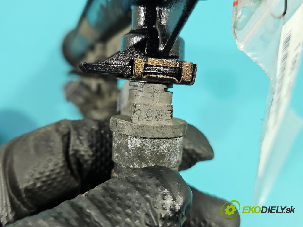 Seat Toledo III 2004-2009 1.6 SR 102 HP manual 75 kW 1595 cm3 5- vstrek 06A906031BT (Vstrekovač paliva)