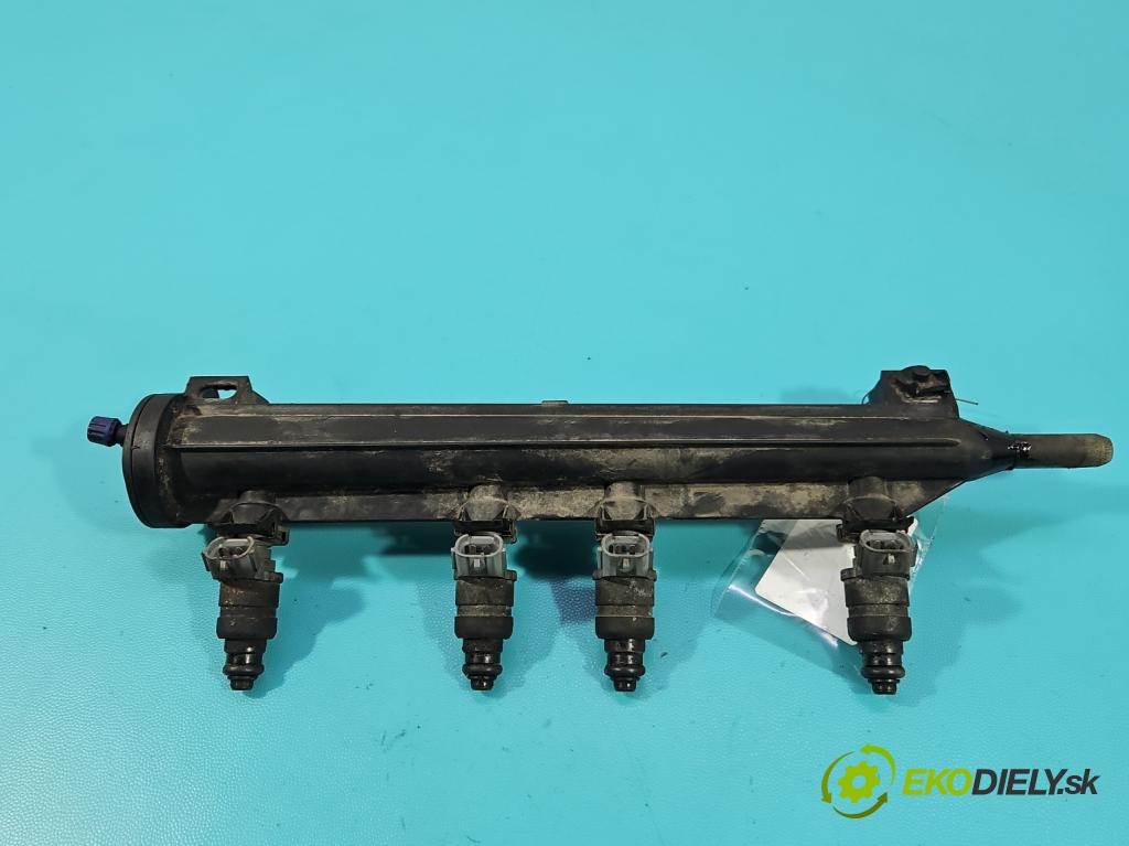 Seat Toledo III 2004-2009 1.6 SR 102 HP manual 75 kW 1595 cm3 5- vstrek 06A906031BT (Vstrekovač paliva)