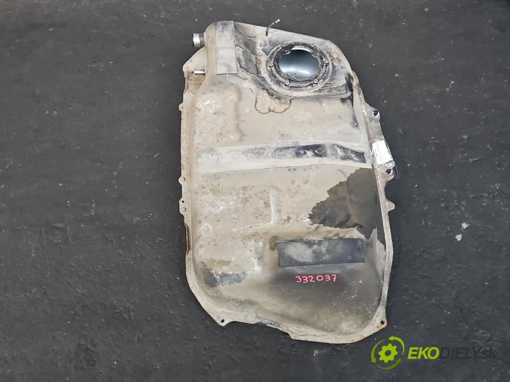 Mitsubishi Eclipse Cross  1.5 T 163 HP manual 120 kW 1499 cm3 5- Nádrž: palivo  (Palivová nádrž)