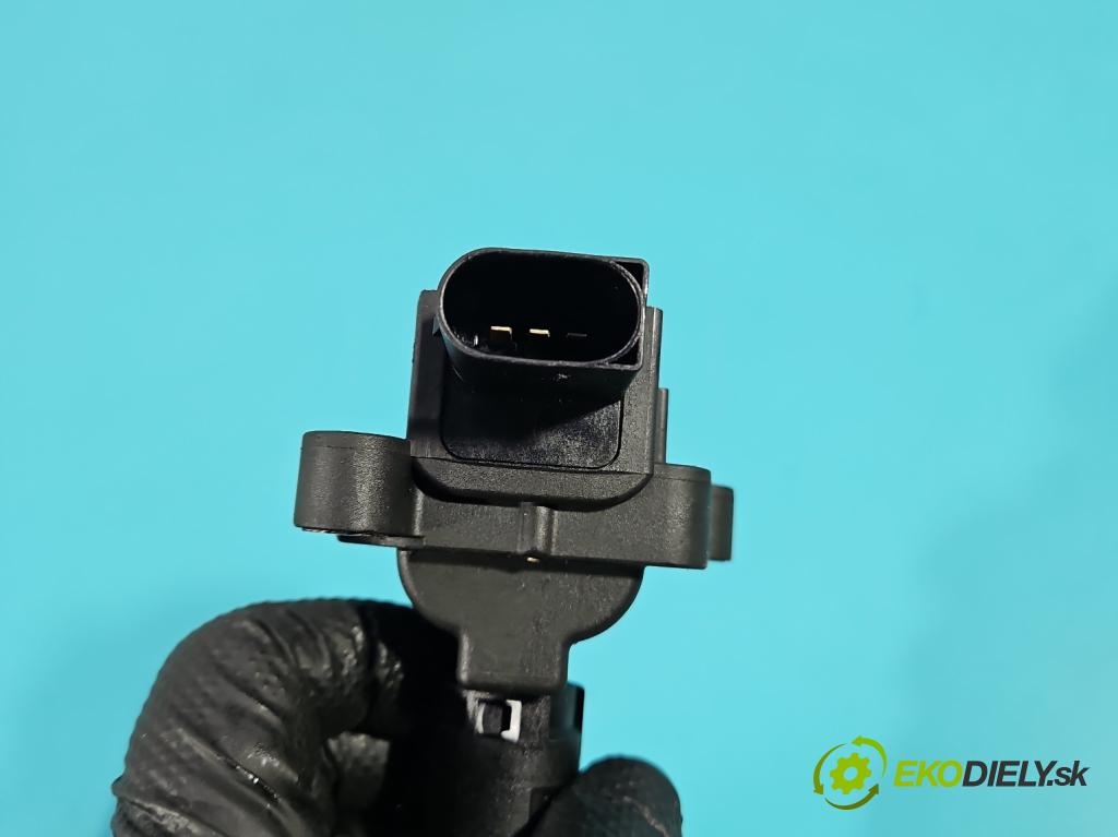 Mercedes C W203 2000-2007 1.8 Kompresor 143 hp manual 105 kW 1796 cm3 3- cívka zapalovací A0001501590 (Zážehová cívka)