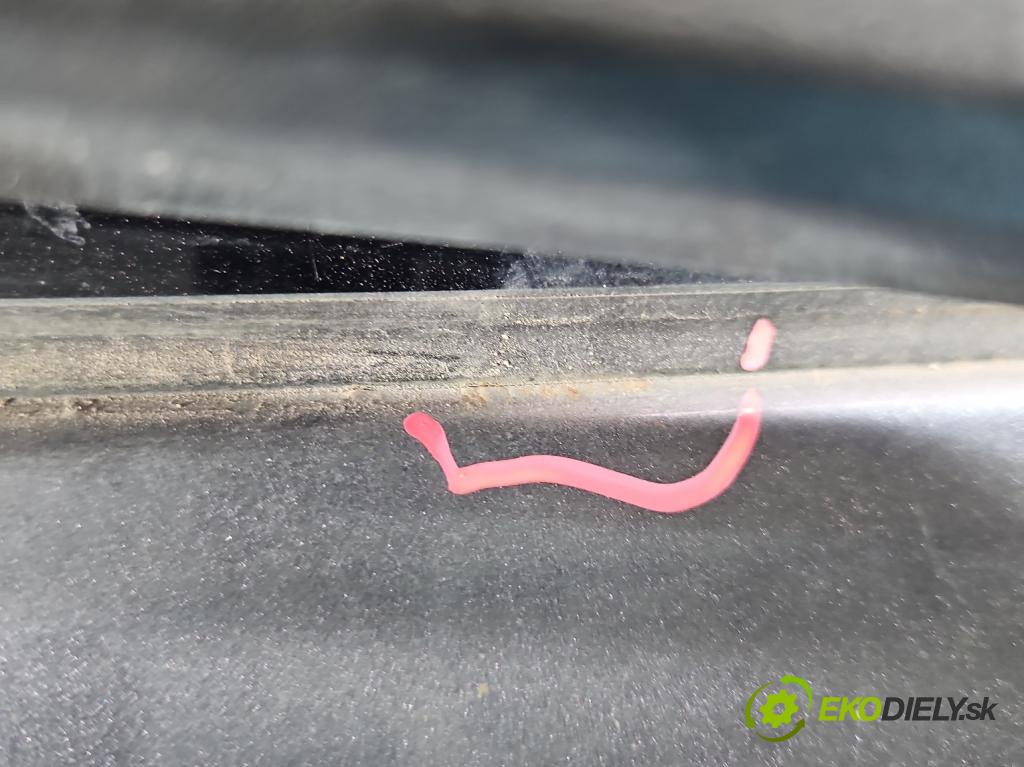 Mitsubishi Outlander I 2003-2006 2.0 16V 136hp manual 100 kW 1997 cm3 5- zadní kufrové dveře  (Zadní kapota (kufr))