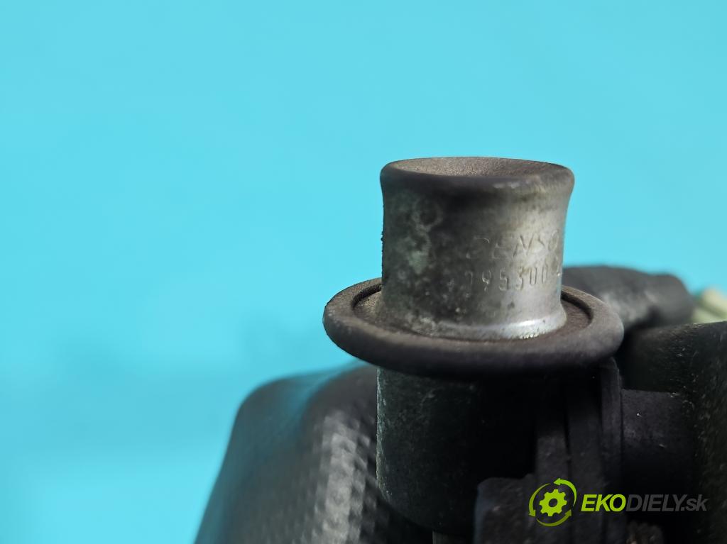 Mitsubishi Outlander I 2003-2006 2.0 16V 136 HP manual 100 kW 1997 cm3 5- vstrek HDA250E (Vstrekovač paliva)