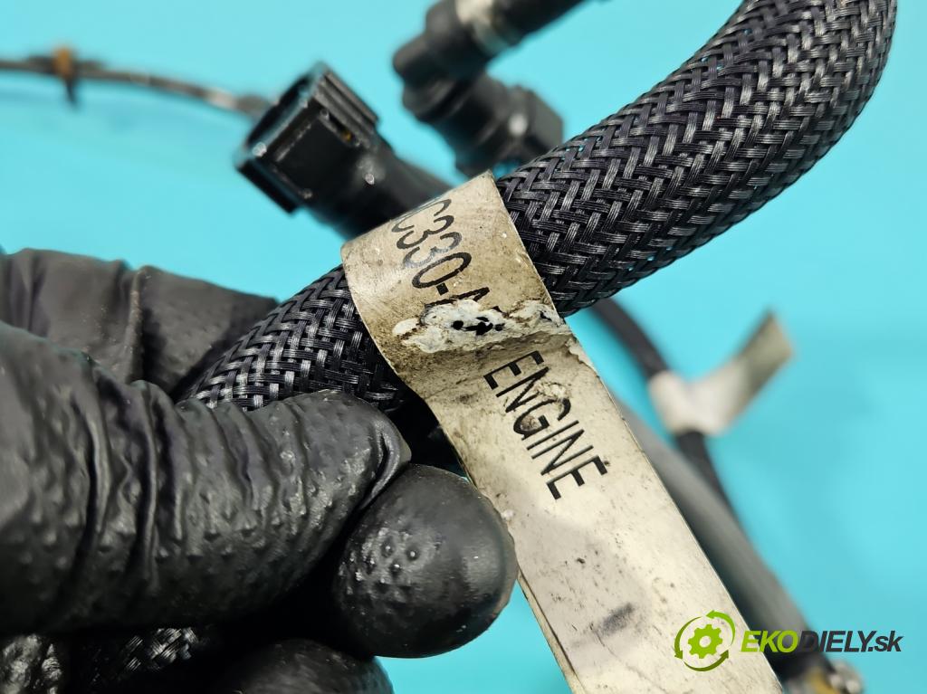 Jaguar F-Pace 16- 2.0d 241KM automatic 177 kW 1999 cm3 5- rúrka palivovy 0445130125