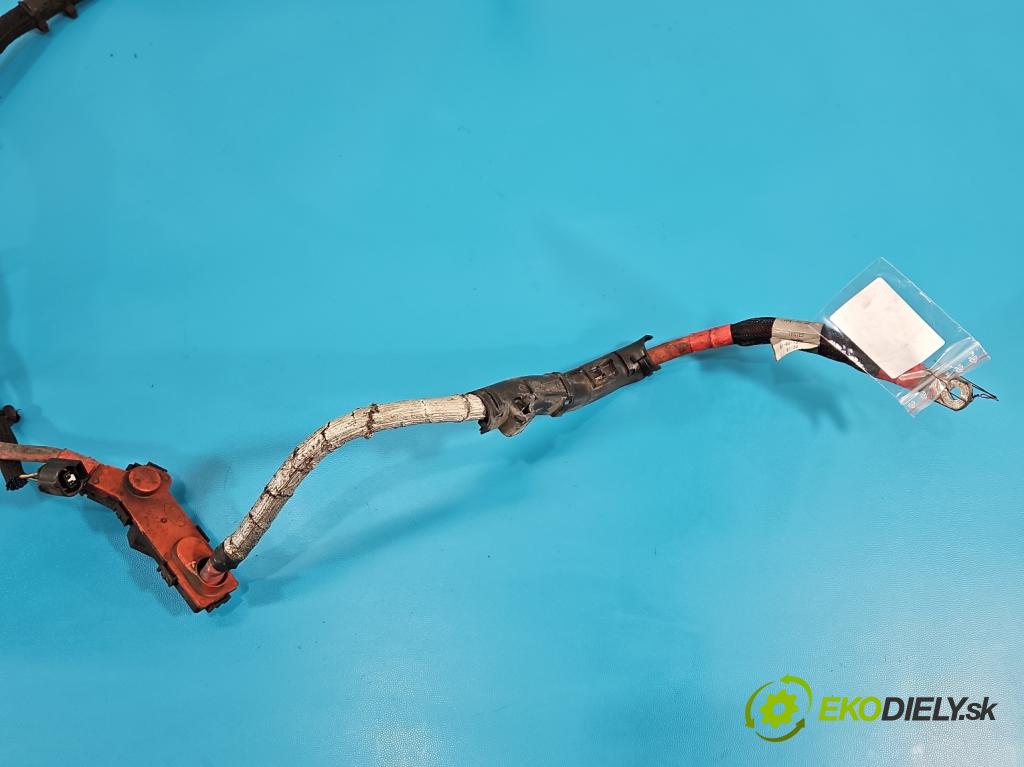 Jaguar F-Pace 16- 2.0d 241KM automatic 177 kW 1999 cm3 5- Zväzok: ostatné J8A2-14305-DB