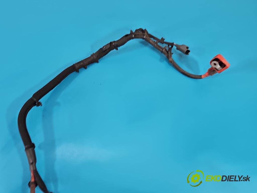 Jaguar F-Pace 16- 2.0d 241KM automatic 177 kW 1999 cm3 5- Zväzok: ostatné J8A2-14305-DB