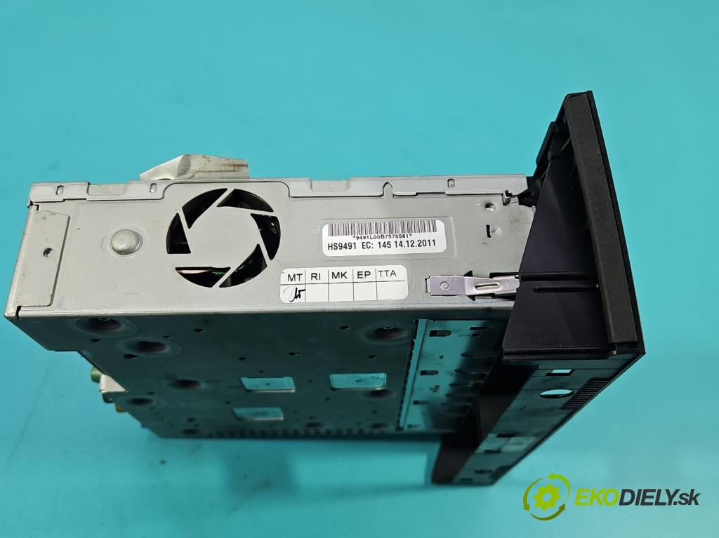 Audi Q5 2008-2016 3.0 tdi 239KM automatic 176 kW 2967 cm3 5- Menič: cd 8T1035670J (CD menič)