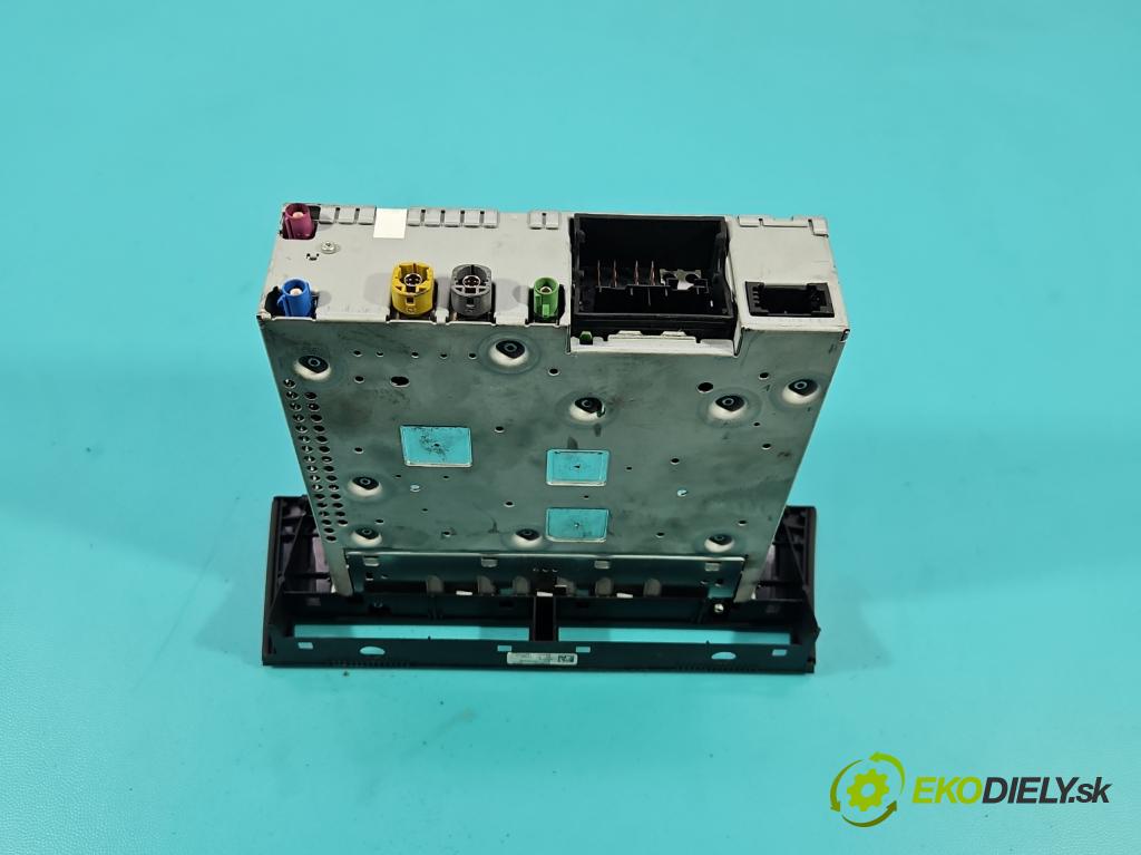 Audi Q5 2008-2016 3.0 tdi 239KM automatic 176 kW 2967 cm3 5- Menič: cd 8T1035670J (CD menič)