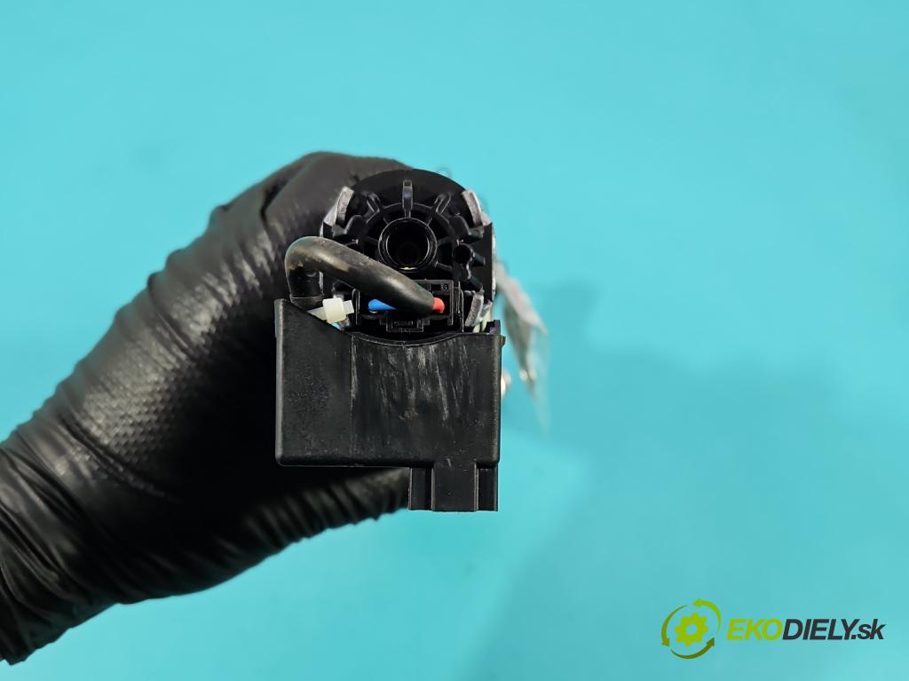 Audi Q5 2008-2016 3.0 tdi 239KM automatic 176 kW 2967 cm3 5- Aktuátor: kufrové dvere ľavý 8R0827851B