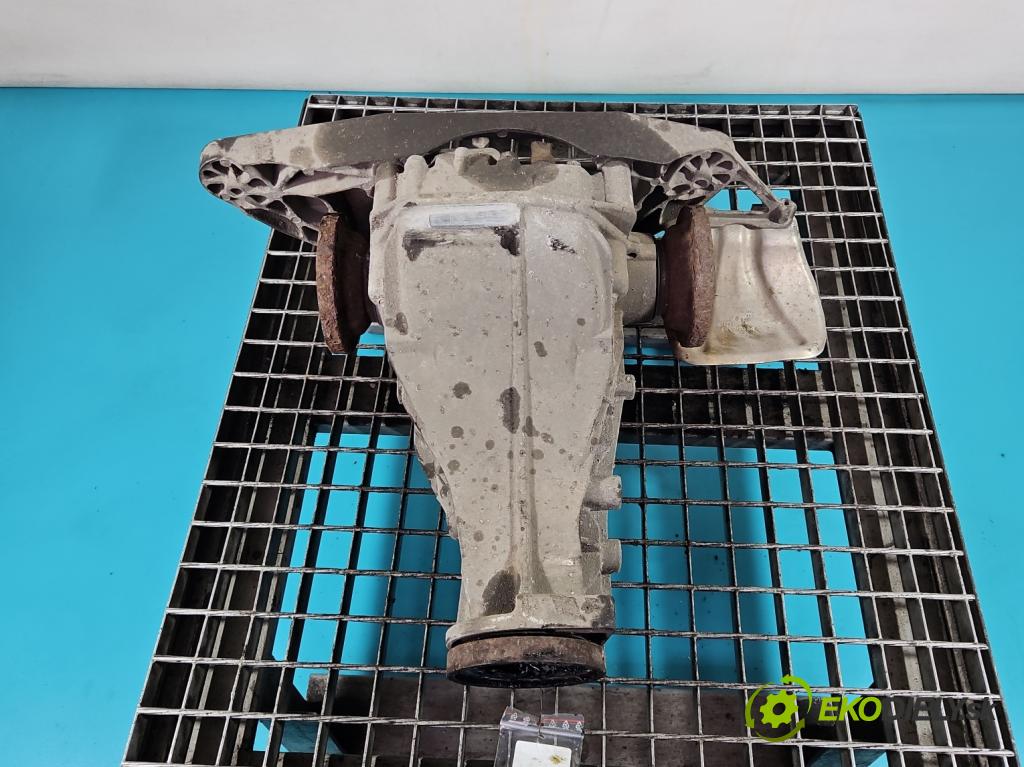 Audi Q5 2008-2016 3.0 tdi 239KM automatic 176 kW 2967 cm3 5- Most: zadní: LAW