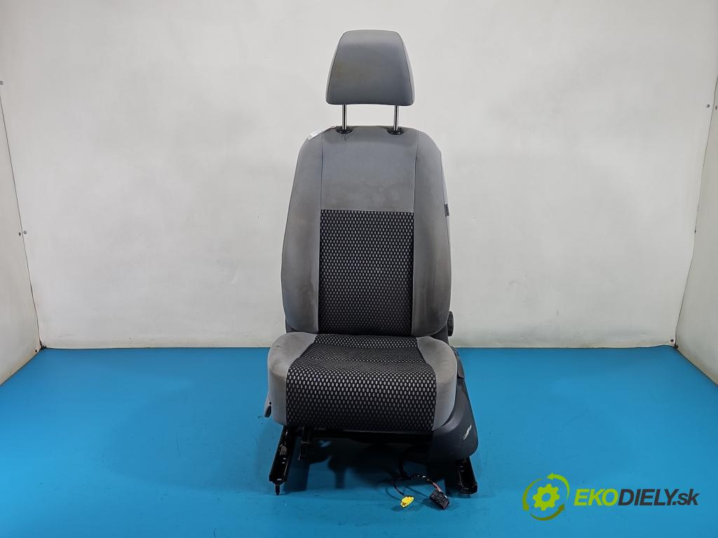 Vw Tiguan I 2007-2016 1.4 TSI 150 hp manual 110 kW 1390 cm3 5- Sedadlo levý  (Sedadlo)