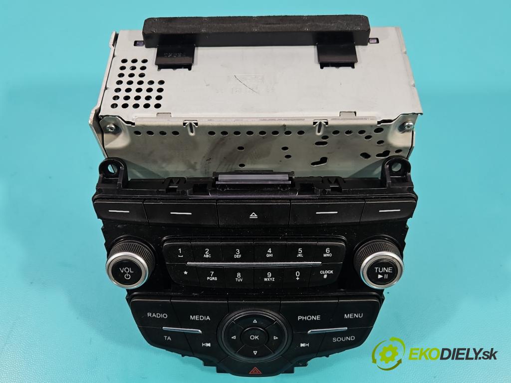Ford Focus Mk3 2010-2018 1.5 tdci 95 HP manual 70 kW 1499 cm3 5- Radio originál F1ET18K811BD