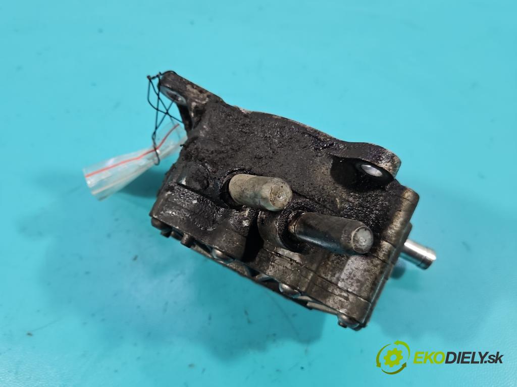 Vw Passat B6 2005-2010 2.0 tdi 122 HP manual 90 kW 1968 cm3 4- čerpadlo rotačný 03G145209