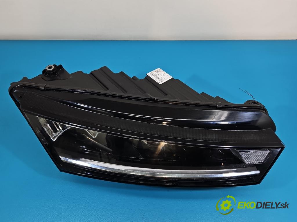 Skoda Octavia IV 2019- 2.0 tdi 116 HP manual 85 kW 1968 cm3 5- Reflektor: pravý 5E4941016 (Svetlo predné pravé)