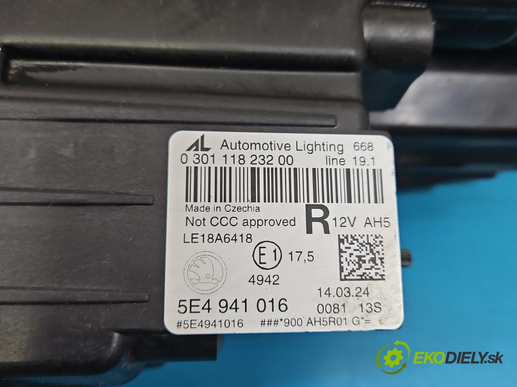 Skoda Octavia IV 2019- 2.0 tdi 116 HP manual 85 kW 1968 cm3 5- Reflektor: pravý 5E4941016 (Svetlo predné pravé)