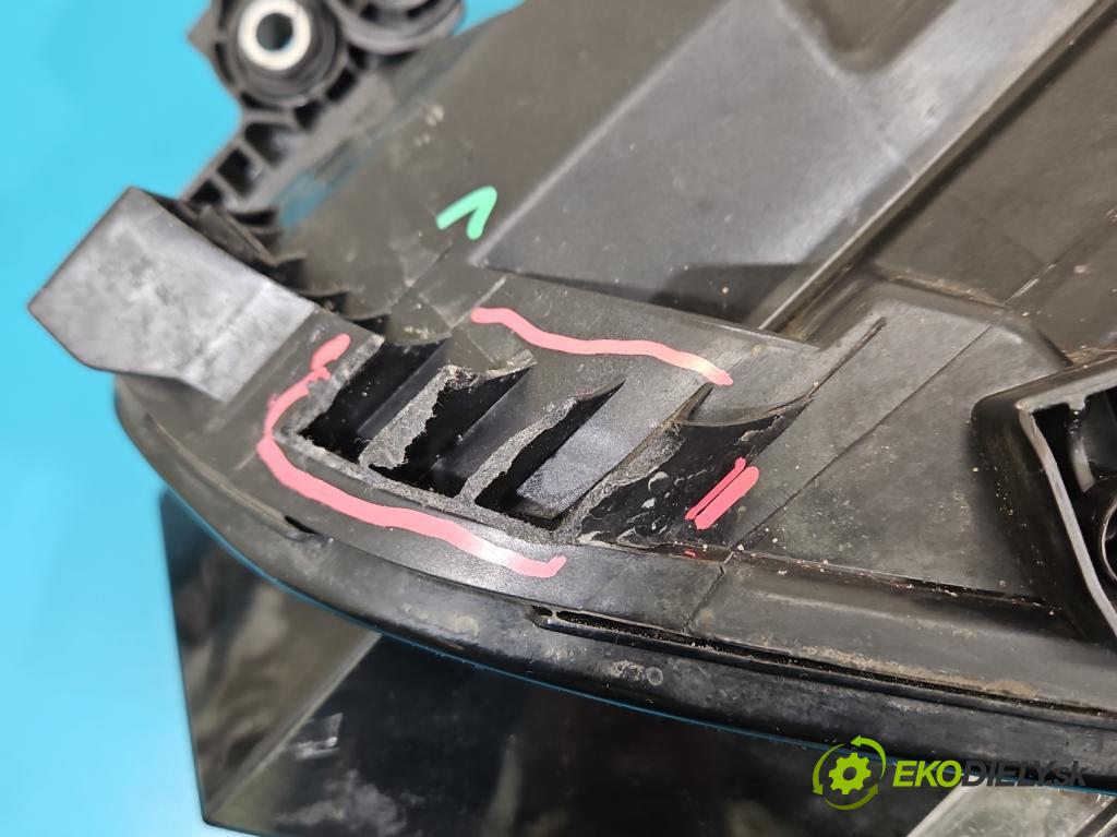 Skoda Octavia IV 2019- 2.0 tdi 116 HP manual 85 kW 1968 cm3 5- Reflektor: pravý 5E4941016 (Svetlo predné pravé)