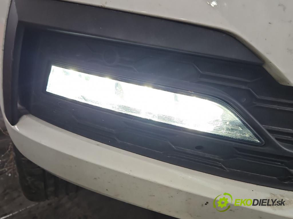Skoda Octavia IV 2019- 2.0 tdi 116 hp manual 85 kW 1968 cm3 5- Halogen pravý 5E3941700 (Klika dveří ostatní)