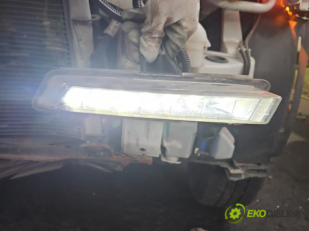 Renault Clio IV 2012-2020 1.2 16V 73 hp manual 54 kW 1149 cm3 5- Světlo provozu denně levé 266051034R