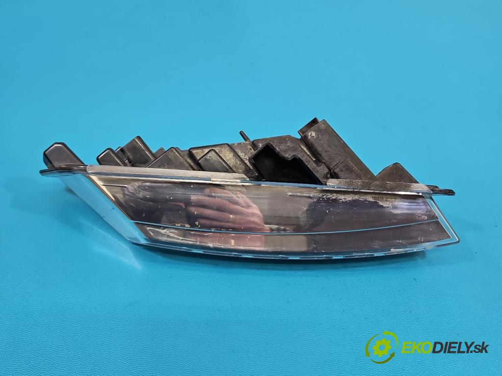 Renault Clio IV 2012-2020 1.2 16V 73 HP manual 54 kW 1149 cm3 5- Svetlo: prevádzky ľavé 266051034R