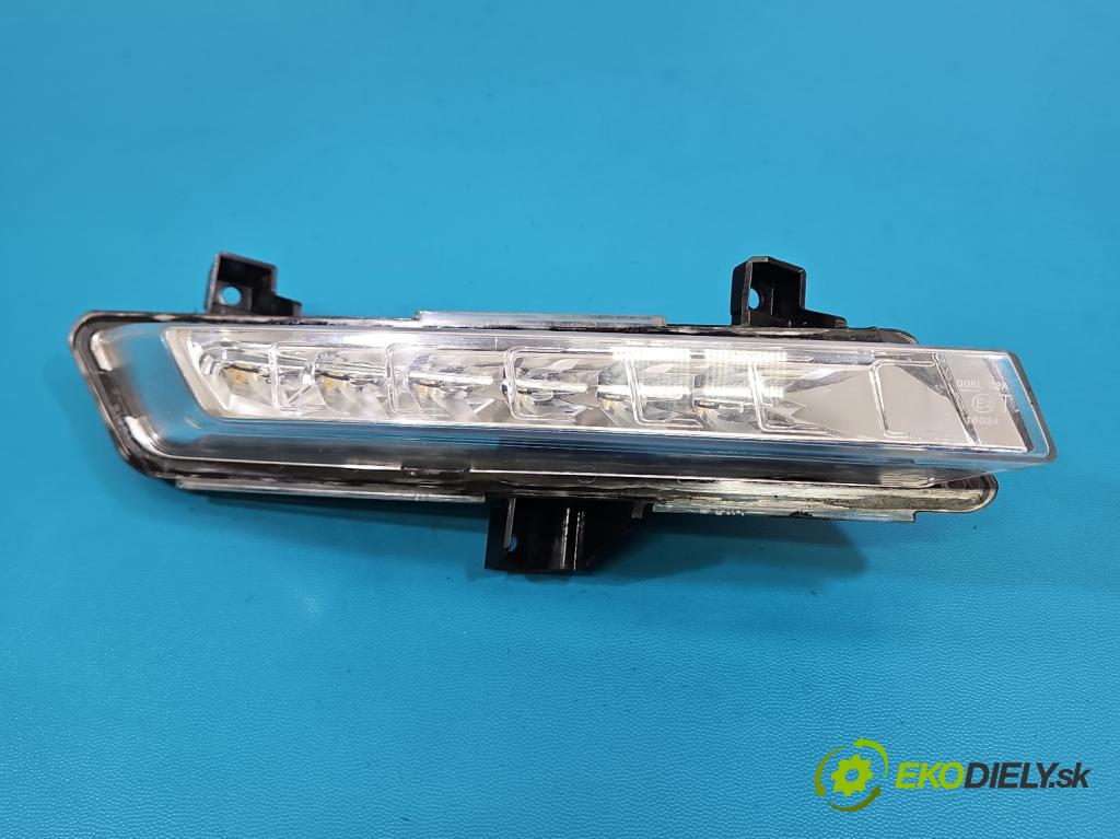 Renault Clio IV 2012-2020 1.2 16V 73 HP manual 54 kW 1149 cm3 5- Svetlo: prevádzky pravé 266007864R