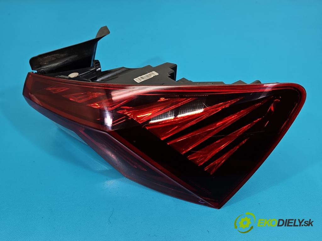 Skoda Octavia IV 2019- 2.0 tdi 116 HP manual 85 kW 1968 cm3 5- svetlo / reflektor zadné pravé 5E3945208A (Kľučka dverí ostatné)