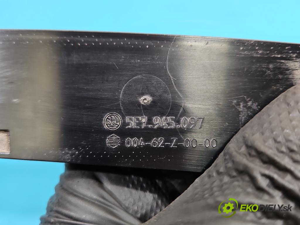 Skoda Octavia IV 2019- 2.0 tdi 116 HP manual 85 kW 1968 cm3 5- světlo: stop: 5E7945097