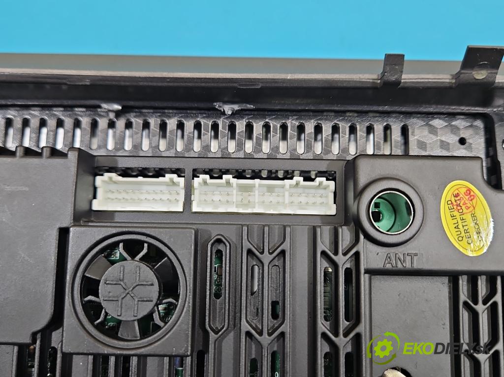 Peugeot 407 2.0 16V 136 HP manual 100 kW 1997 cm3 4- Radio