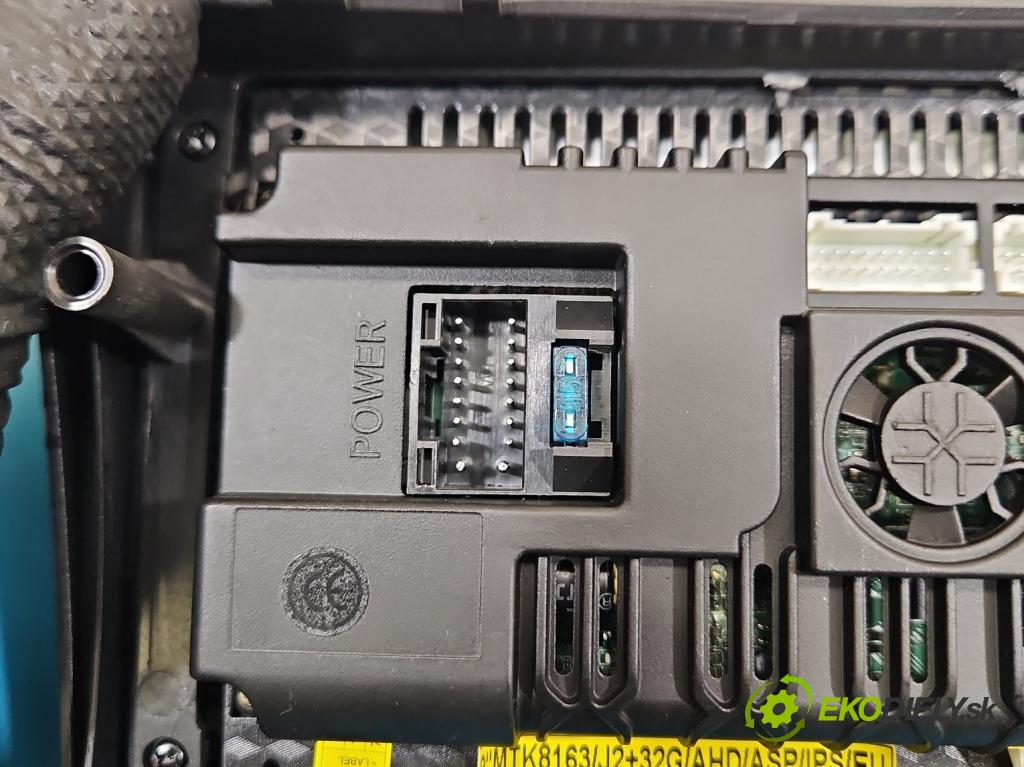 Peugeot 407 2.0 16V 136 HP manual 100 kW 1997 cm3 4- Radio