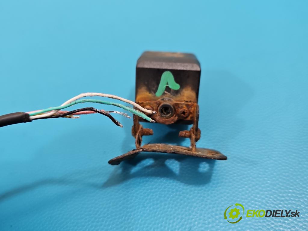 Peugeot 407 2.0 16V 136 HP manual 100 kW 1997 cm3 4- Radio