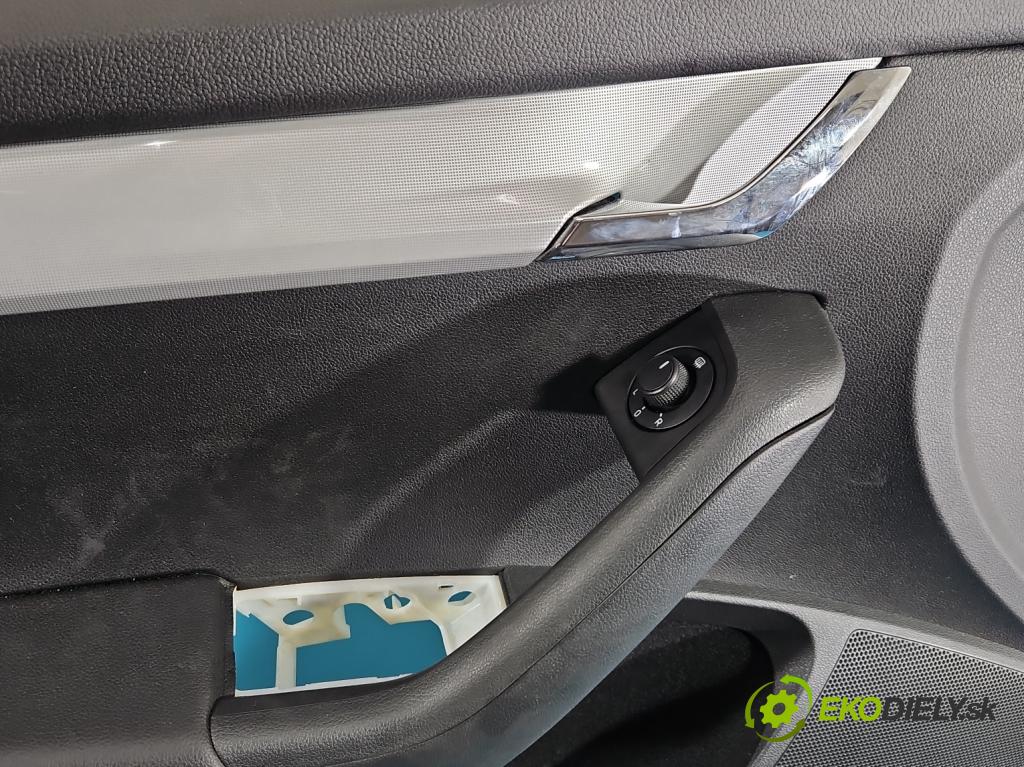 Skoda Octavia III 2013- 1.4 TSI 150 HP manual 110 kW 1395 cm3 5- Čalounictví: dvere predné ľavé