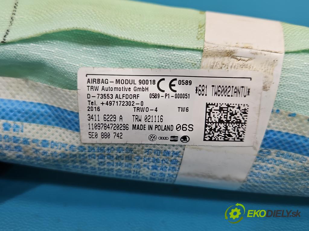 Skoda Octavia III 2013- 1.4 TSI 150 HP manual 110 kW 1395 cm3 5- clona pravé 5E0880742