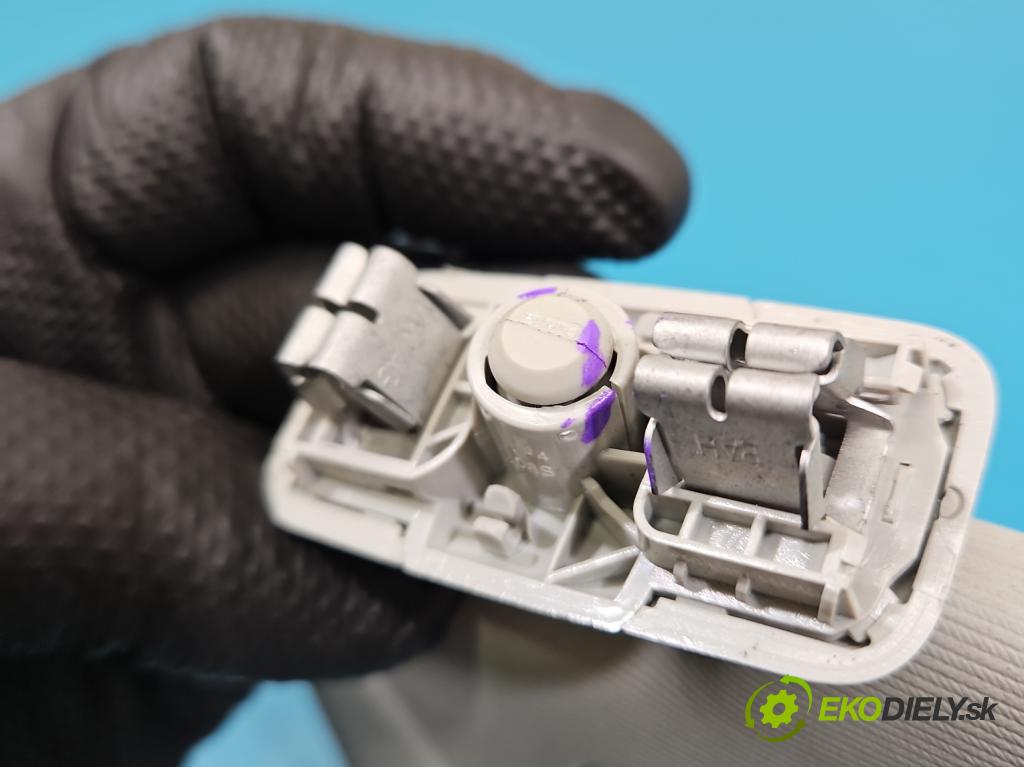 Skoda Octavia III 2013- 1.4 TSI 150 HP manual 110 kW 1395 cm3 5- clonítko ľavé