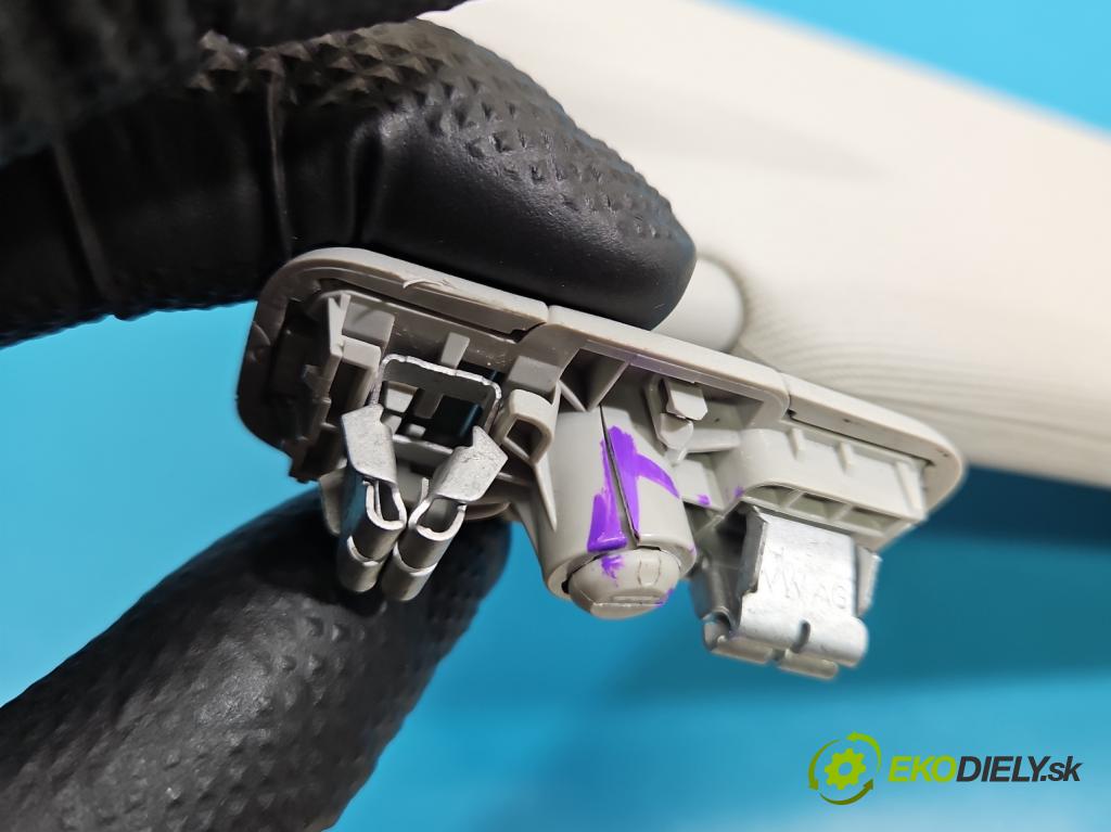 Skoda Octavia III 2013- 1.4 TSI 150 HP manual 110 kW 1395 cm3 5- clonítko ľavé