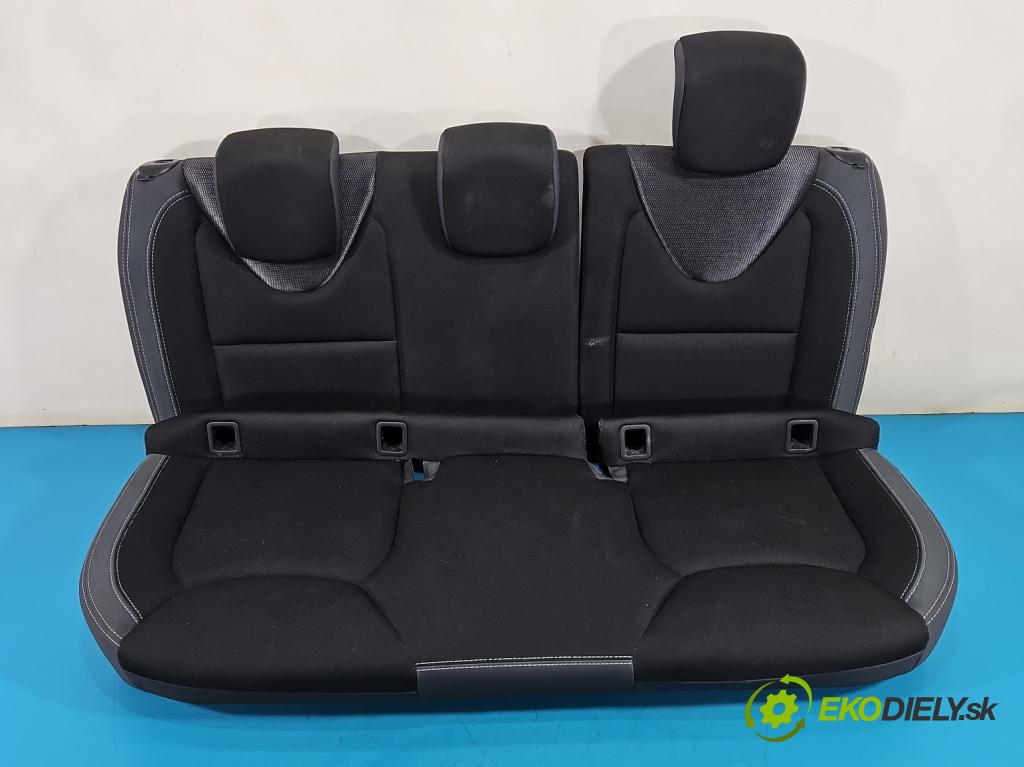 Renault Clio IV 2012-2020 1.2 16V 73 HP manual 54 kW 1149 cm3 5- Pohovka: zadné  (Sedadlo)