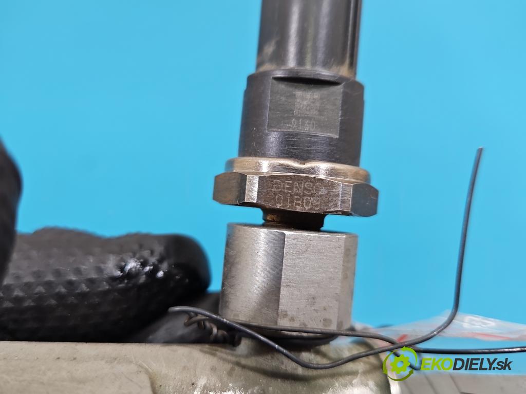 Mitsubishi Eclipse Cross  1.5 T 163 HP manual 120 kW 1499 cm3 5- vstrek 1465A546 (Vstrekovač paliva)