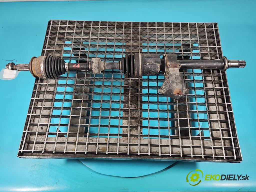 Mitsubishi Eclipse Cross  1.5 T 163 HP manual 120 kW 1499 cm3 5- poloos predné pravé 