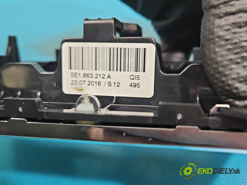 Skoda Octavia III 2013- 1.4 TSI 150 hp manual 110 kW 1395 cm3 5- lišta ozdobná interiéry: 5E1863212A