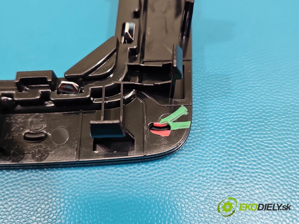 Skoda Octavia III 2013- 1.4 TSI 150 hp manual 110 kW 1395 cm3 5- lišta ozdobná interiéry: 5E1863212A