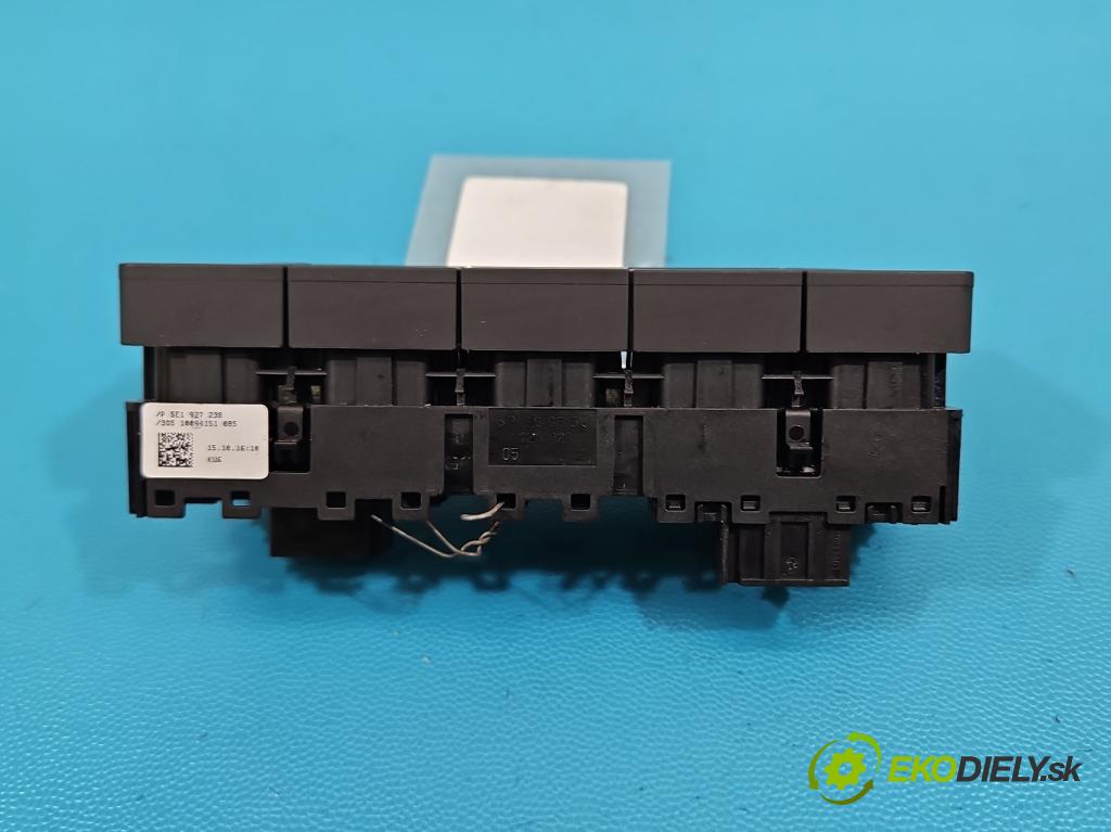 Skoda Octavia III 2013- 1.4 TSI 150 HP manual 110 kW 1395 cm3 5- prepínač ostatné 5E1927132M