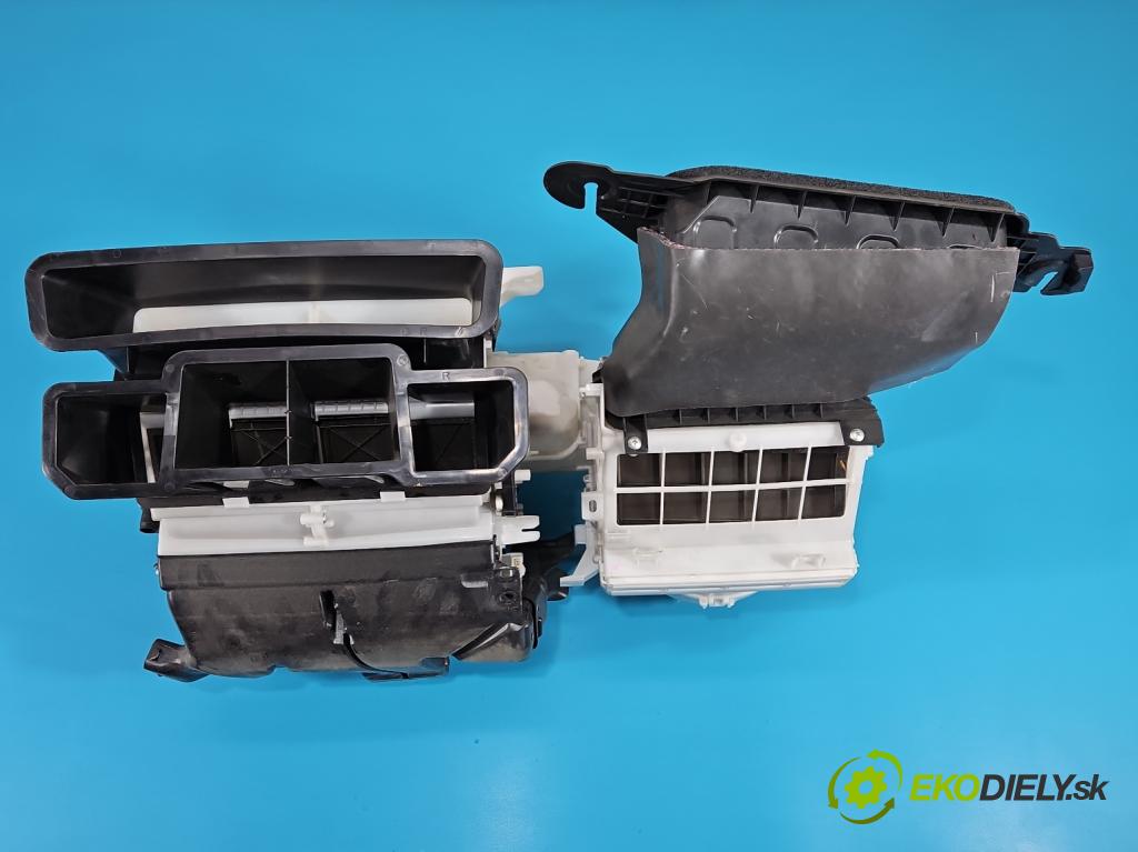 Mitsubishi Eclipse Cross  1.5 T 163 HP manual 120 kW 1499 cm3 5- radiator 7800A518 (Radiátor kúrenia)