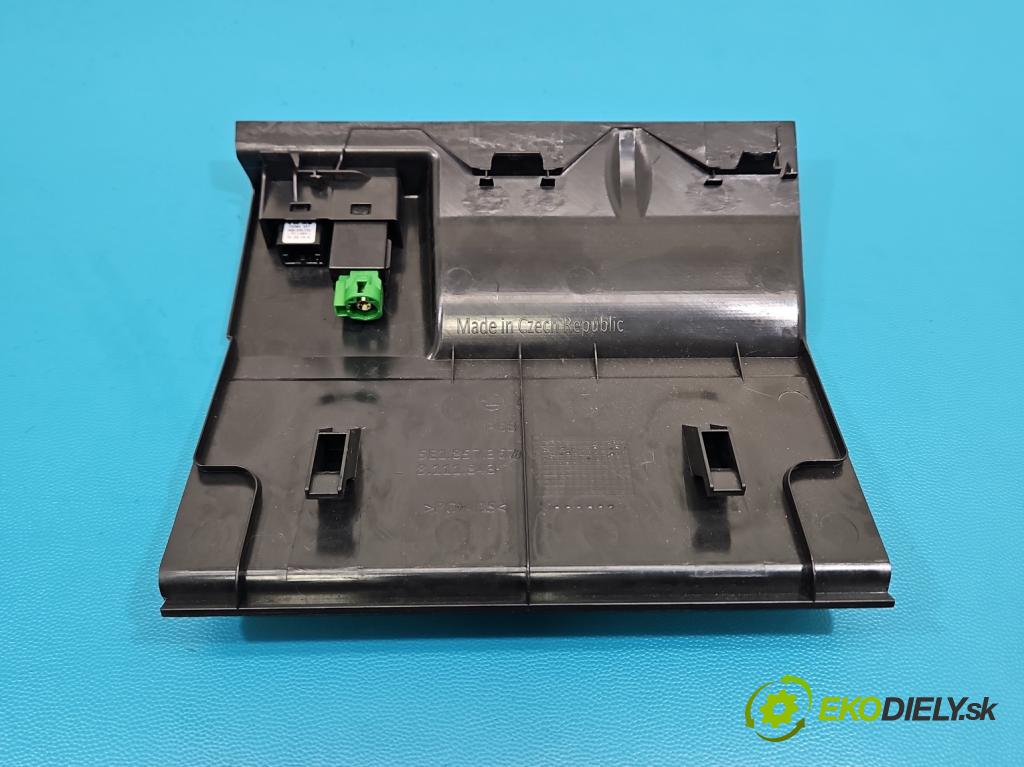 Skoda Octavia III 2013- 1.4 TSI 150 hp manual 110 kW 1395 cm3 5- zásuvka USB 5E1857367B