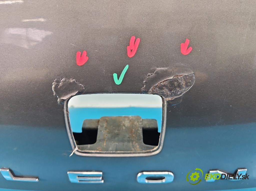 Seat Leon III 2012-2020 2.0 tdi 150 HP manual 110 kW 1968 cm3 5- zadna kufor  (Kapota zadná (kufor))