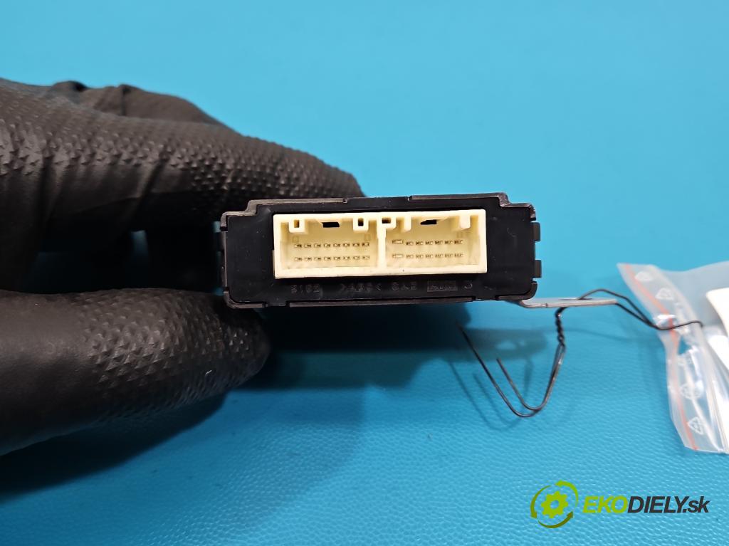 Mitsubishi Eclipse Cross  1.5 T 163 HP manual 120 kW 1499 cm3 5- riadiaca jednotka ostatné 6965A084