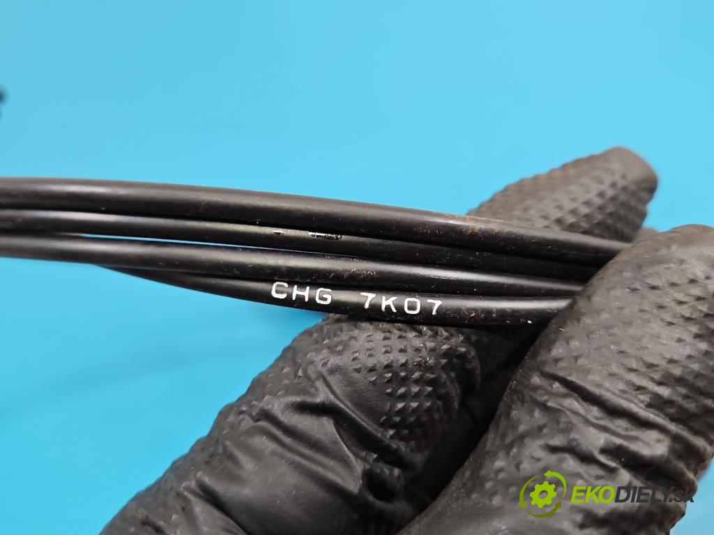 Mitsubishi Eclipse Cross  1.5 T 163 HP manual 120 kW 1499 cm3 5- Aktuátor: papuče: nádrže palivo