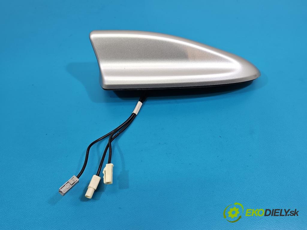 Mitsubishi Eclipse Cross  1.5 T 163 HP manual 120 kW 1499 cm3 5- Antena