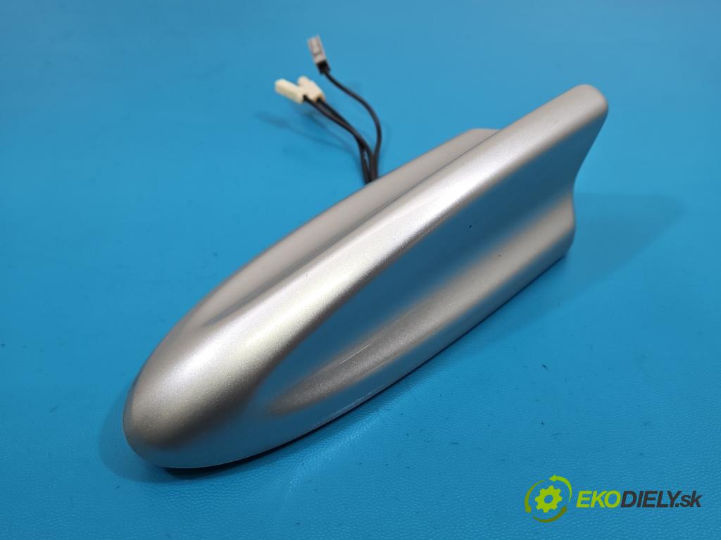 Mitsubishi Eclipse Cross  1.5 T 163 hp manual 120 kW 1499 cm3 5- Antena 