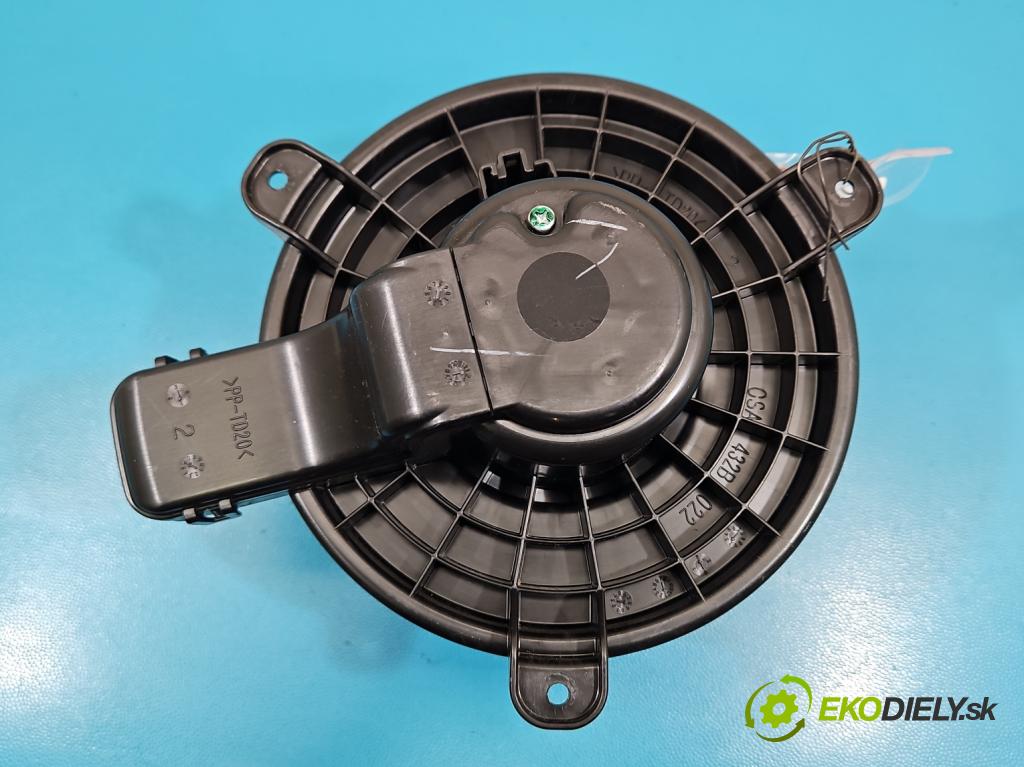 Mitsubishi Eclipse Cross  1.5 T 163 HP manual 120 kW 1499 cm3 5- ventilátor vzduchu 7802A327