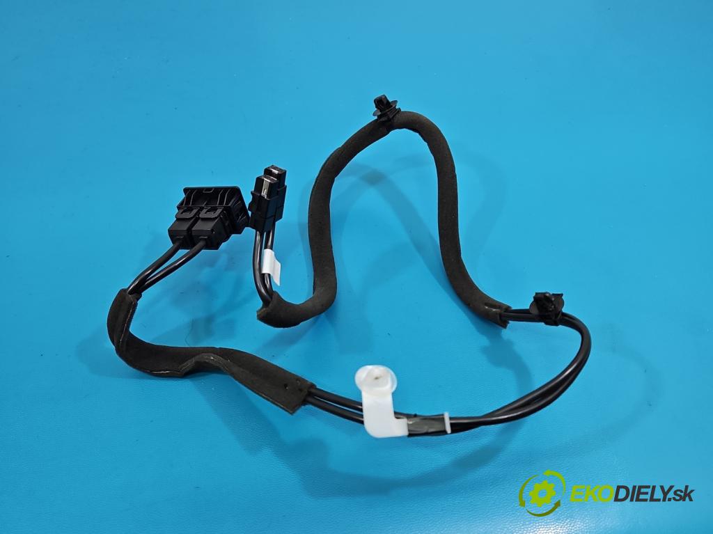 Mitsubishi Eclipse Cross  1.5 T 163 HP manual 120 kW 1499 cm3 5- zásuvka USB 2288867-1