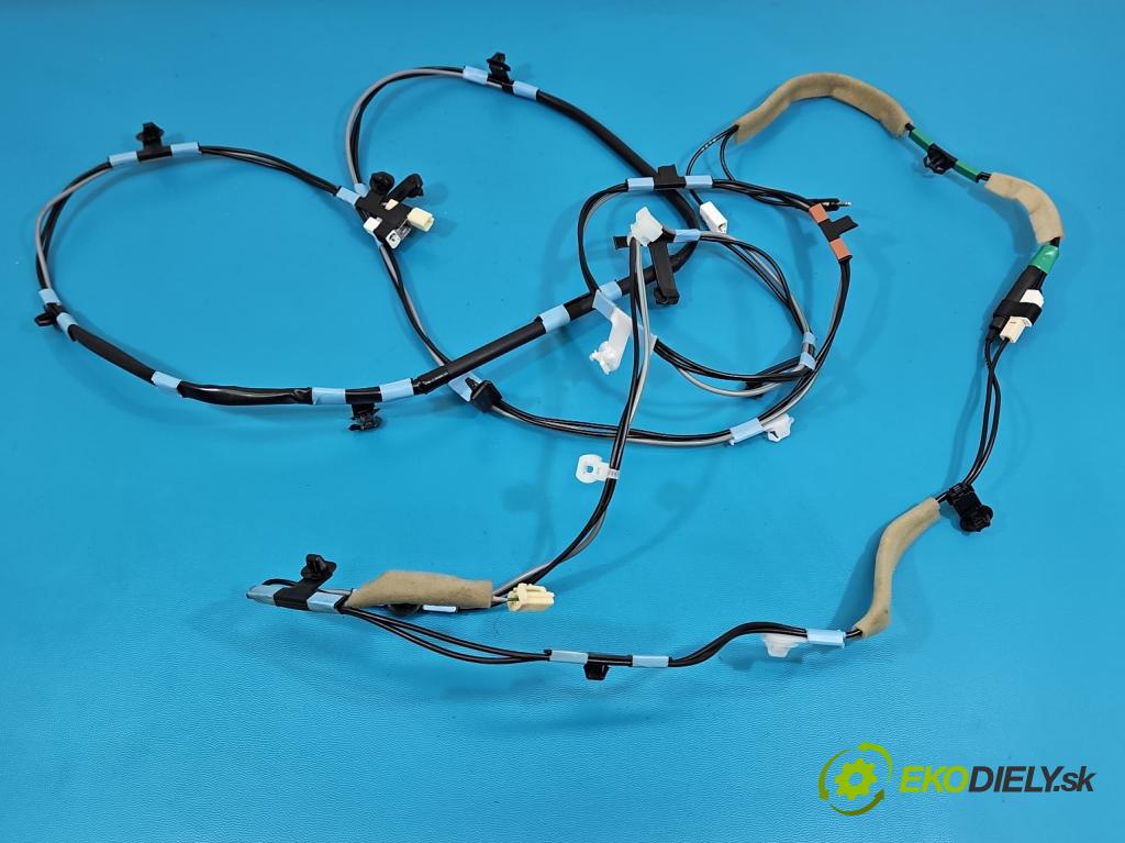 Mitsubishi Eclipse Cross  1.5 T 163 HP manual 120 kW 1499 cm3 5- Zväzok: ostatné 7B2918