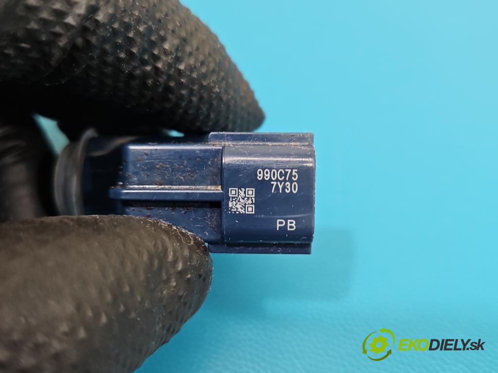 Mitsubishi Eclipse Cross  1.5 T 163 hp manual 120 kW 1499 cm3 5- snímač parkování 990C75